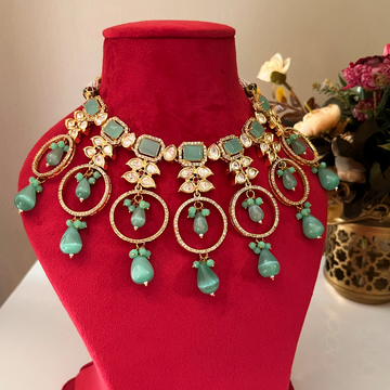 Tayani Kundan Bridal Set for Women