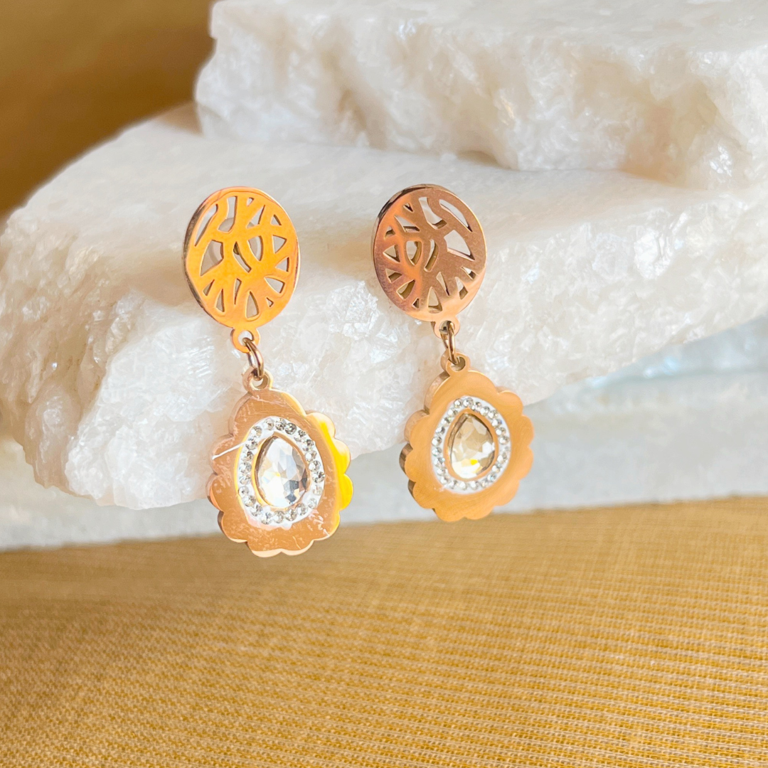 Kiasha Minimalist Rose Gold Earrings: Timeless Daily Charm - Kiasha 