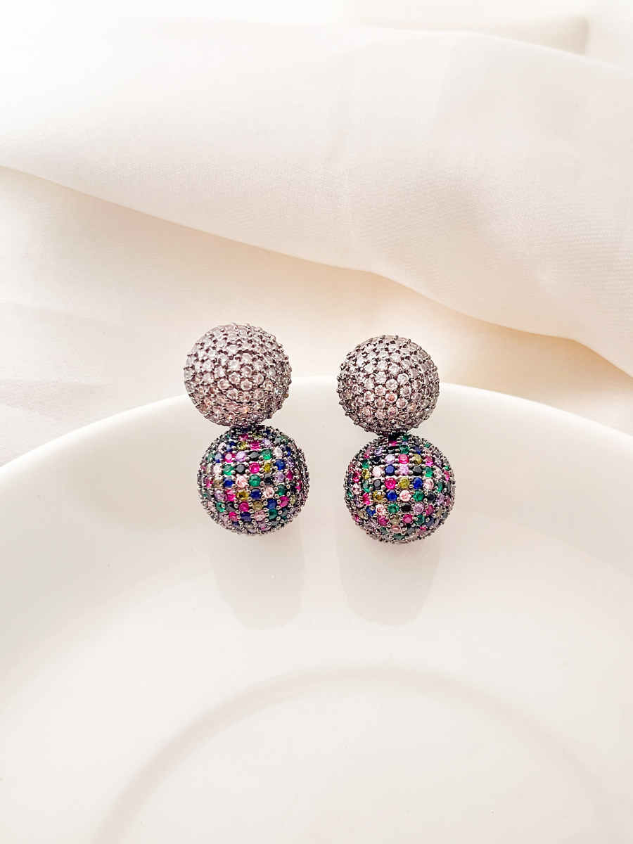 Celebrity style premium studs earrings